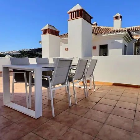 Apartment Beautiful Penthouse With Three Large Double Bedrooms In Casares Costa