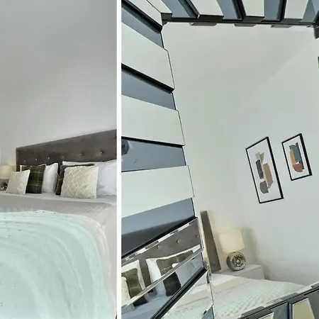 Beautiful Penthouse With Three Large Double Bedrooms In Casares Costa *