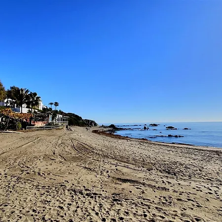 Beautiful Penthouse With Three Large Double Bedrooms In Casares Costa * Buenas Noches